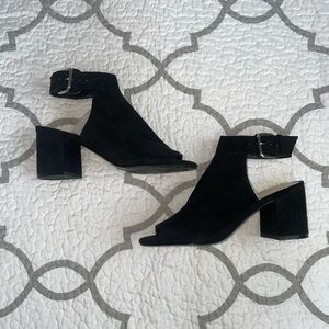 Nine West Jomei Black Faux Suede Peep Toe Ankle Strap Heels Women’s Size 7.5